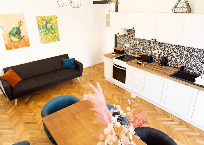 Art Home Eger